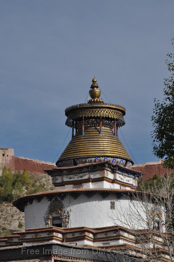 10092011Xigaze-Gyangzi-Palcho Monastery-dzong_sf-DSC_0640.JPG